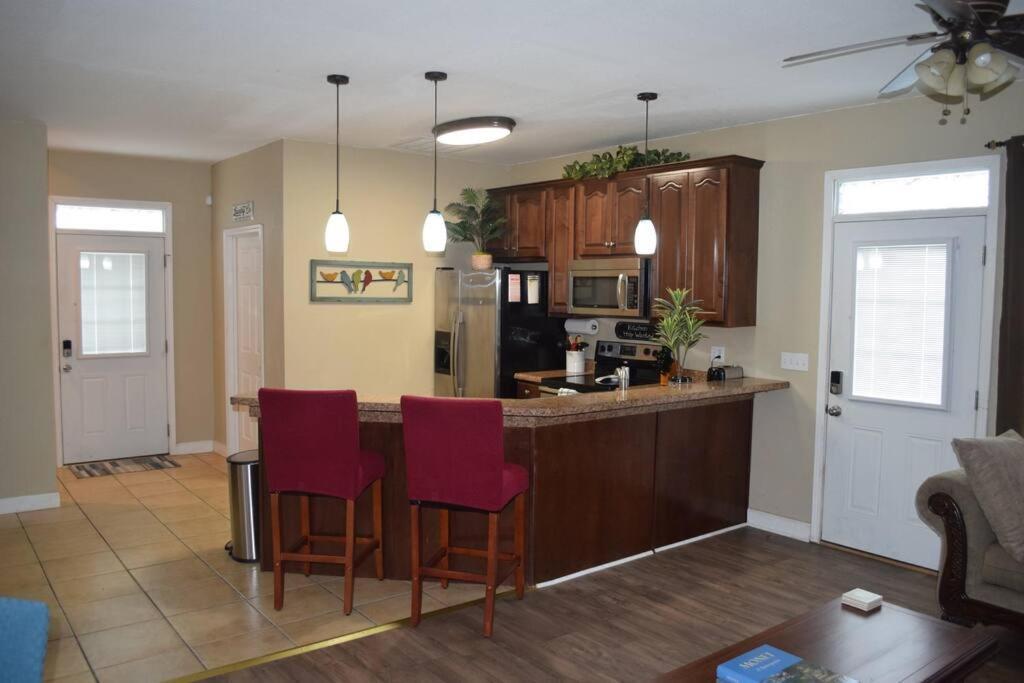Skinny Big House In Jefferson City 외부 사진